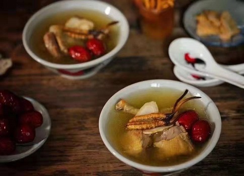 三類人不能吃冬蟲(chóng)夏草，你知道這個(gè)事嗎