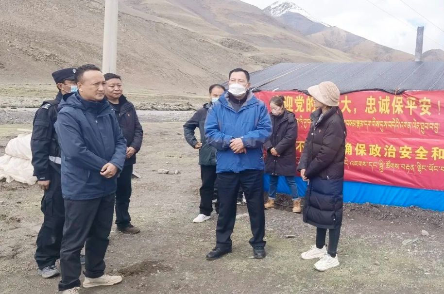 比如縣蟲草采集督導(dǎo)三組深入蟲草采集點(diǎn)開展督查